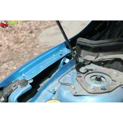 Газові упори капота і багажника Mazda 3 (2) BL '09-13 – Амортизатори для авто | Доставка по Україні