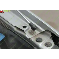 Газові упори капота і багажника VW Polo 4 '01-09 – Амортизатори для авто | Доставка по Україні